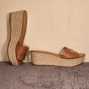 MICHAEL KORS Brady wedges